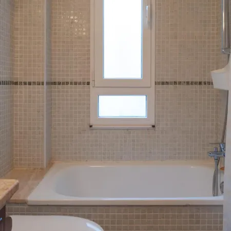 Av Premio Real 16 Apartment